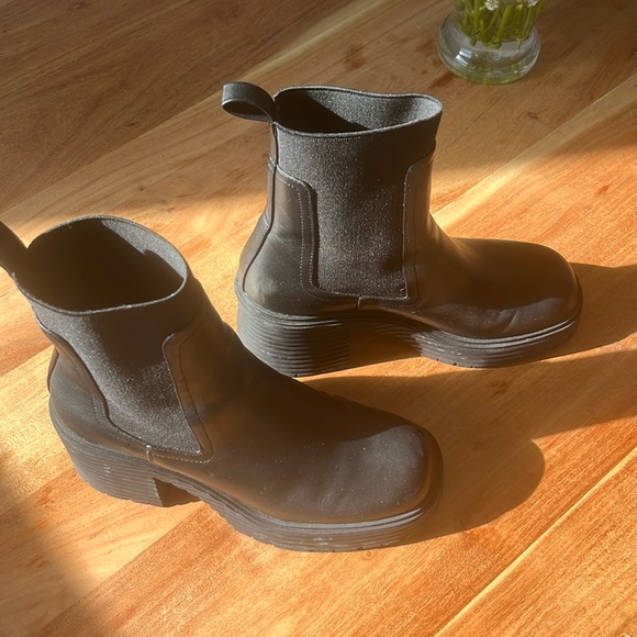 Steve Madden Chelsea boot - Picture 1 of 4